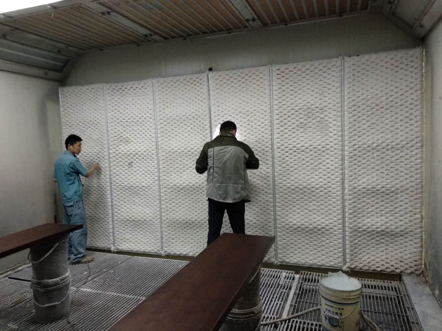 家具行業干式噴房漆霧過濾-水性漆應用案例 家具行業干式噴房漆霧過濾-水性漆應用案例